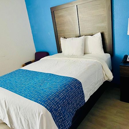 Travelodge By Wyndham Gallipolis Luaran gambar